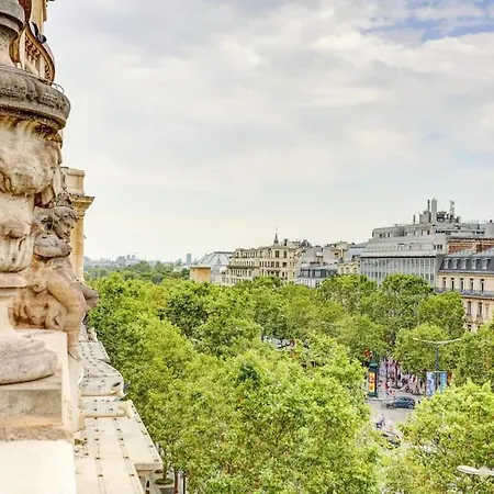 Апартаменты Vue Sur Les Champs-elysees Париж