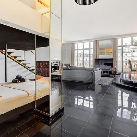 Apartment Vue Sur Les Champs-elysees
